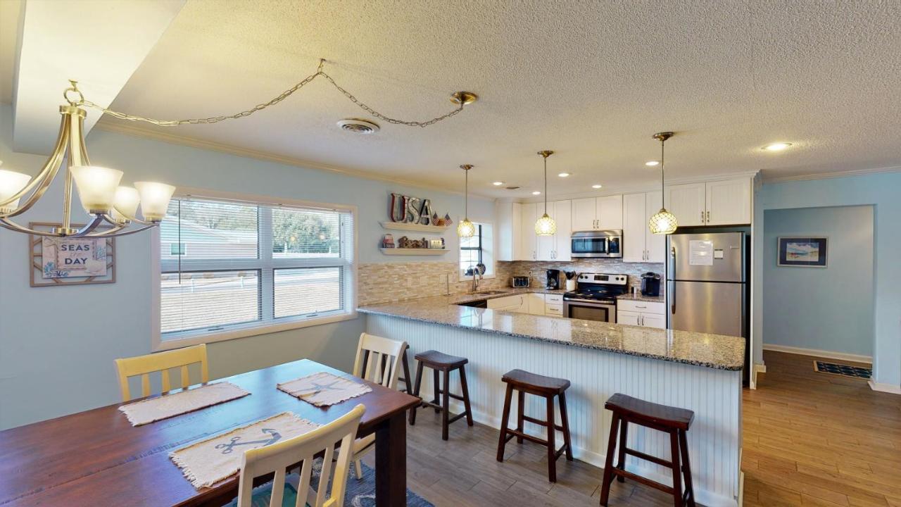 Americana Beach Home Jekyll Island Exterior photo